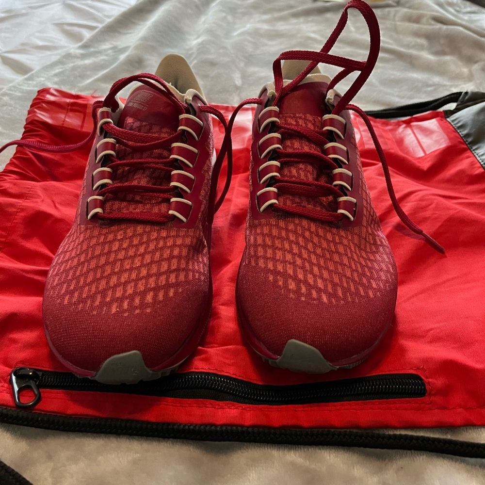 Worn once for specific outfit. Comfortable